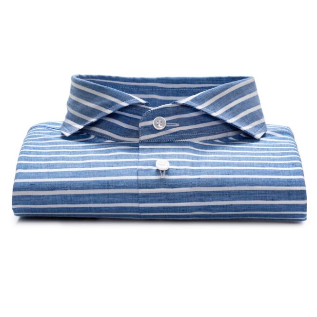Businesshemd mit blau-weißen Querstreifen