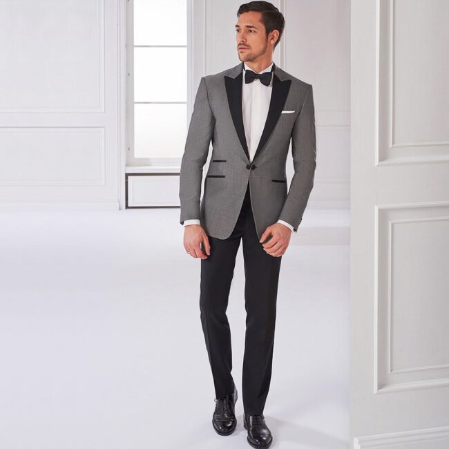Grauer Smoking zur Hochzeit
