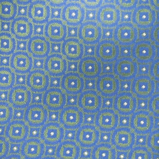 Macro gruen metallic kaleidoskop | Krawatte mit Kreisen grün auf hellblau