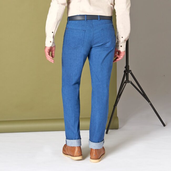 5Pocket 11 Ariston Back | Hellblaue Maßjeans, Kaschmir-Baumwoll-Stretch