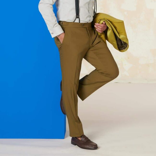 Braune Hose seitlich | Klassische Hose in Braun