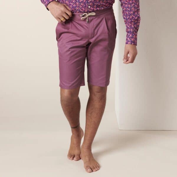 Auberginefarbene Shorts