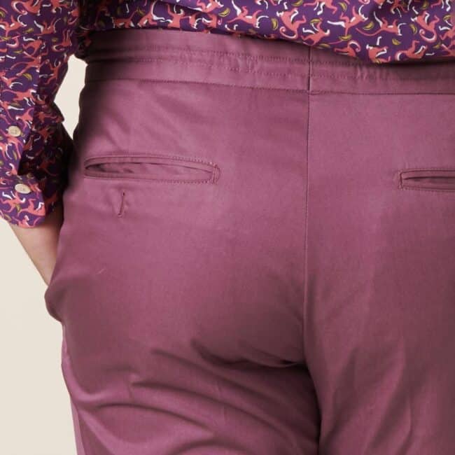 Shorts hinten Detail | Auberginefarbene Shorts