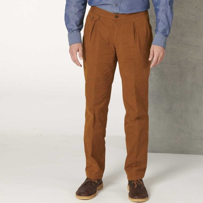 Braune Baumwollhose