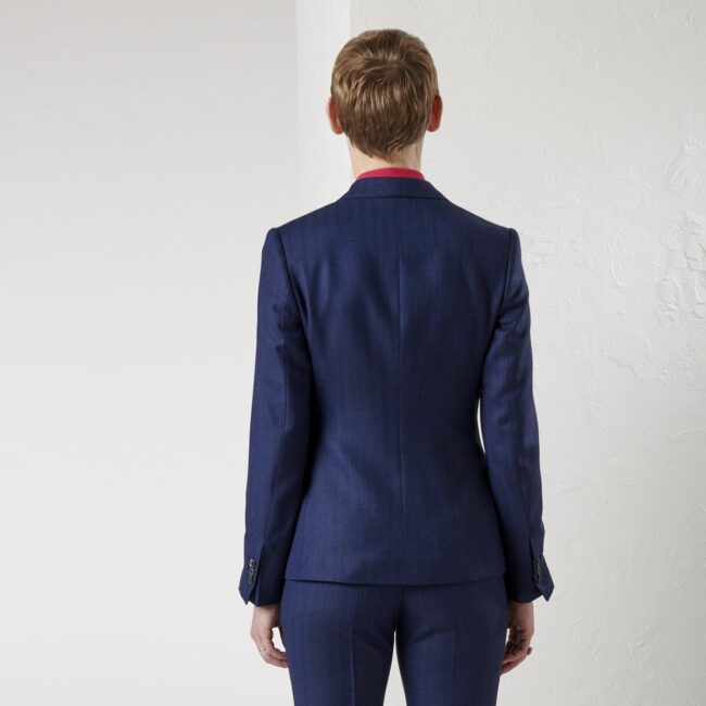 03 blauer Anzug Damen hinten | Tintenblauer Businessanzug